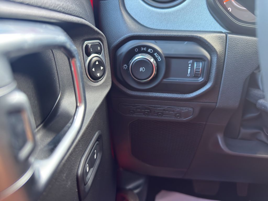 Used 2024 Jeep Wrangler SUV