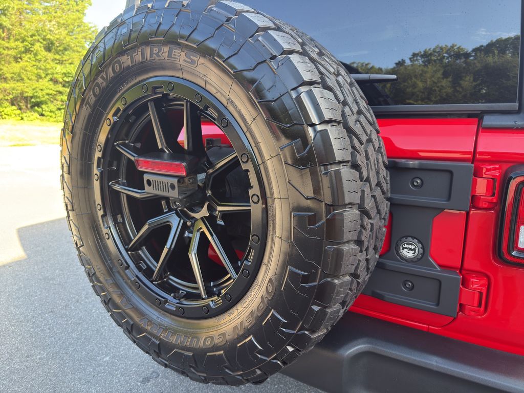 Used 2024 Jeep Wrangler SUV