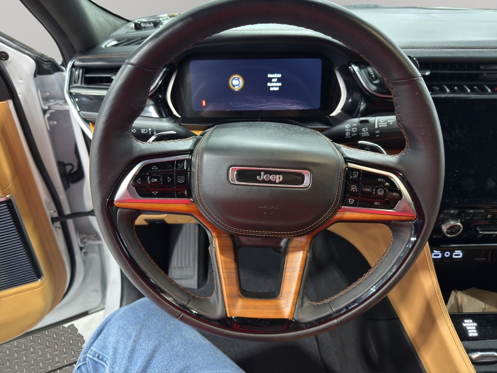 Used 2024 Jeep Grand Cherokee SUV