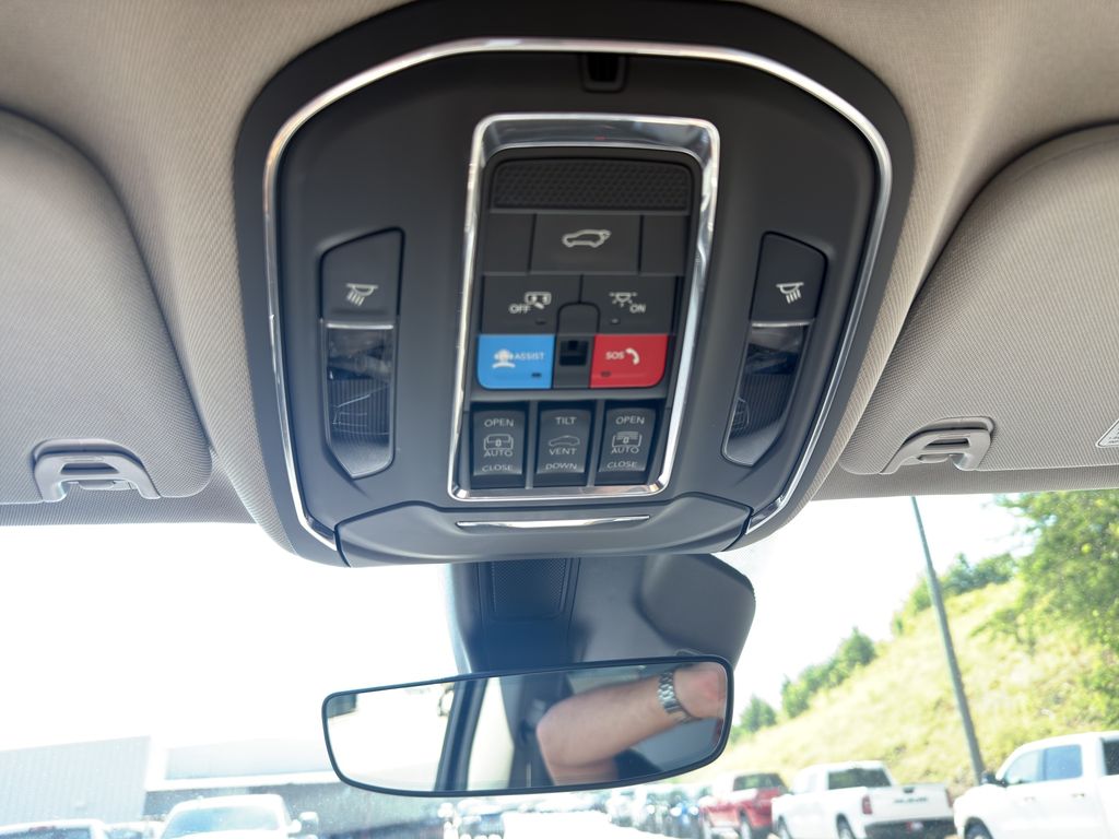 Used 2024 Jeep Wagoneer SUV