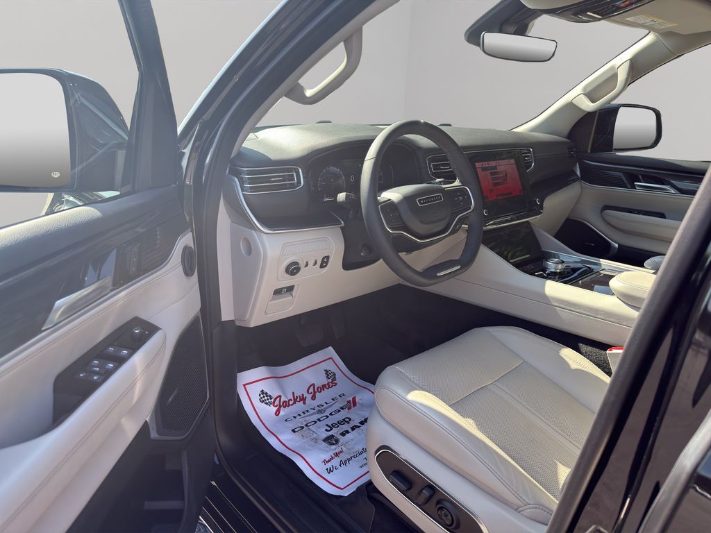 Used 2024 Jeep Wagoneer SUV