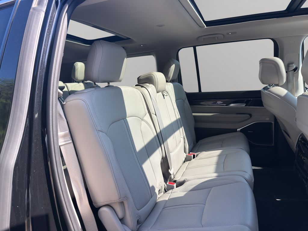 Used 2024 Jeep Wagoneer SUV
