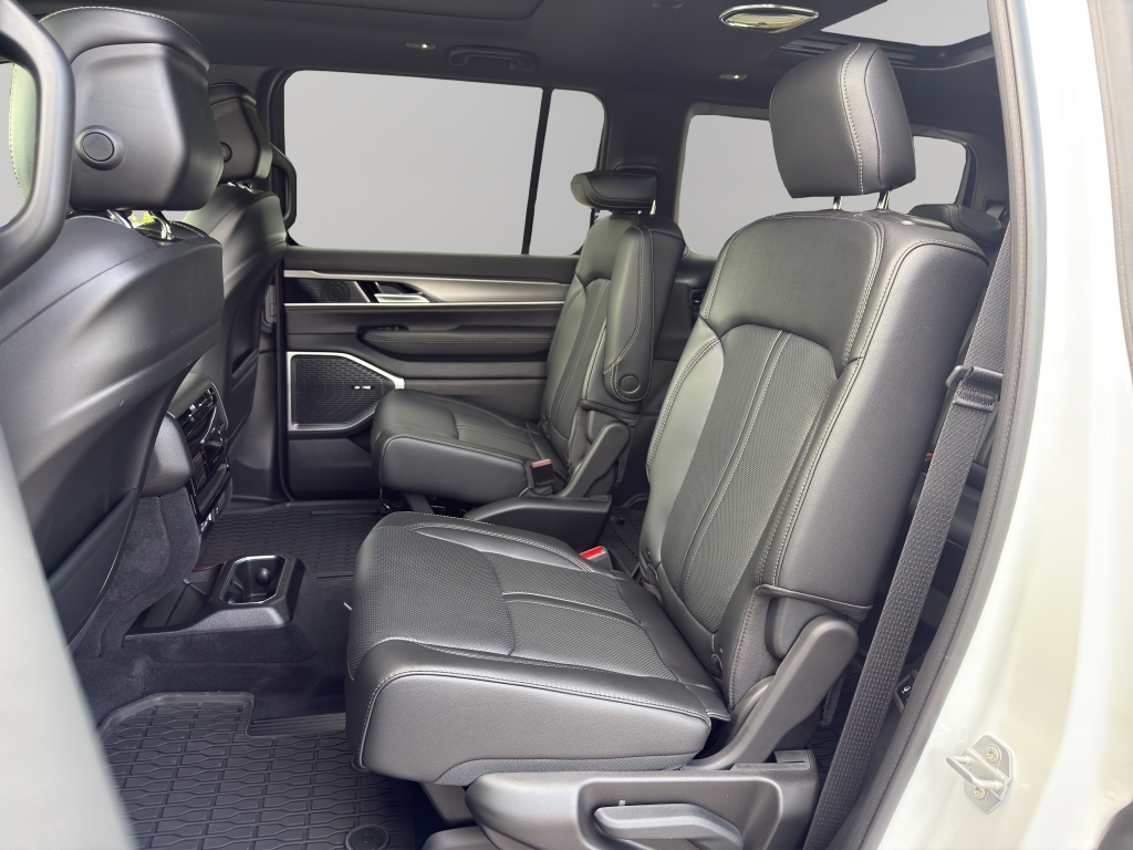 New 2026 Jeep Grand Wagoneer SUV
