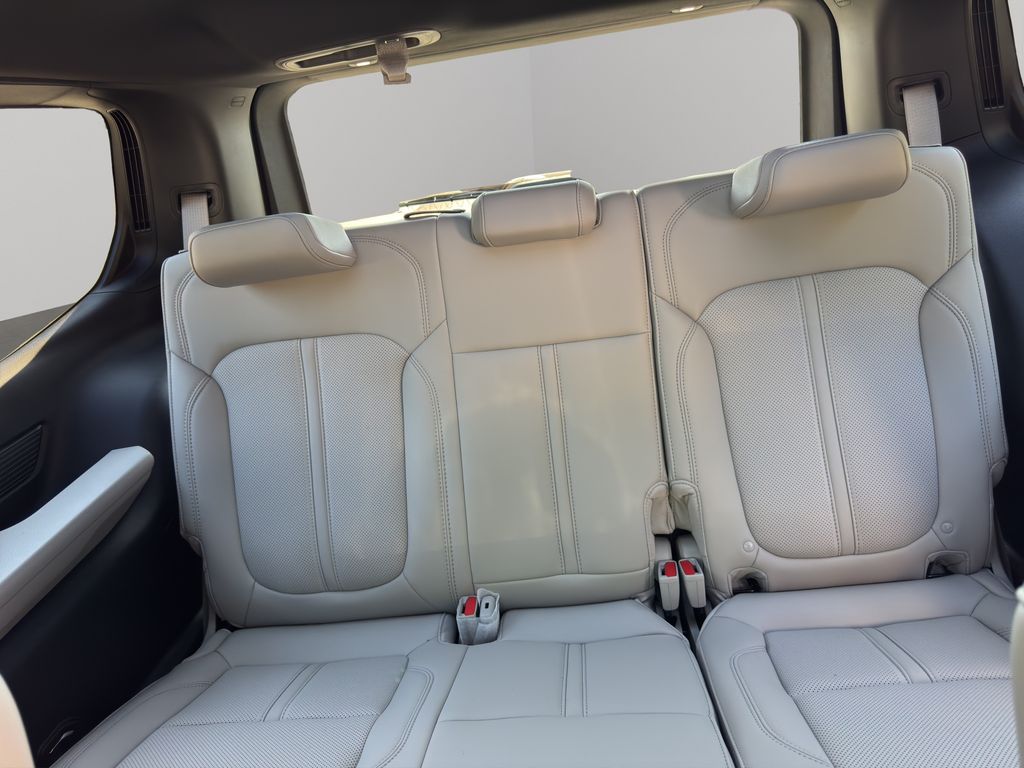New 2026 Jeep Grand Wagoneer SUV