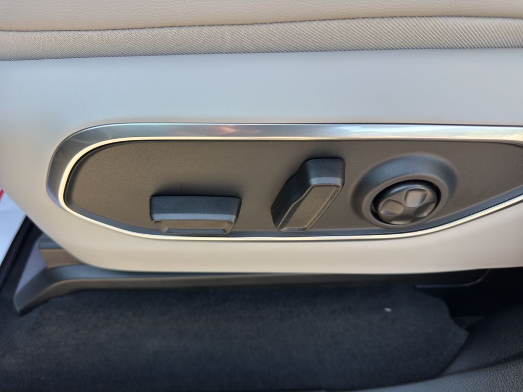 New 2026 Jeep Grand Wagoneer SUV