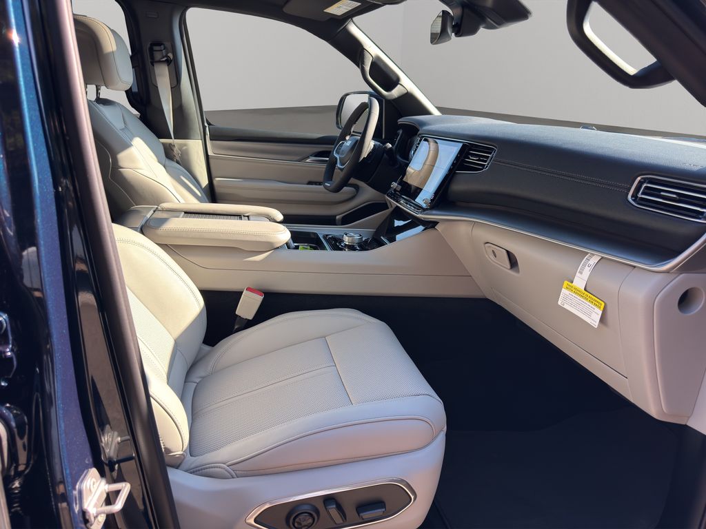 New 2026 Jeep Grand Wagoneer SUV