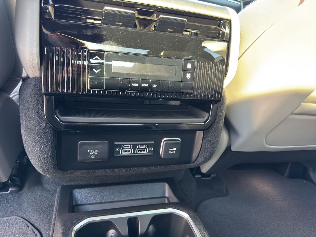 New 2026 Jeep Grand Wagoneer SUV