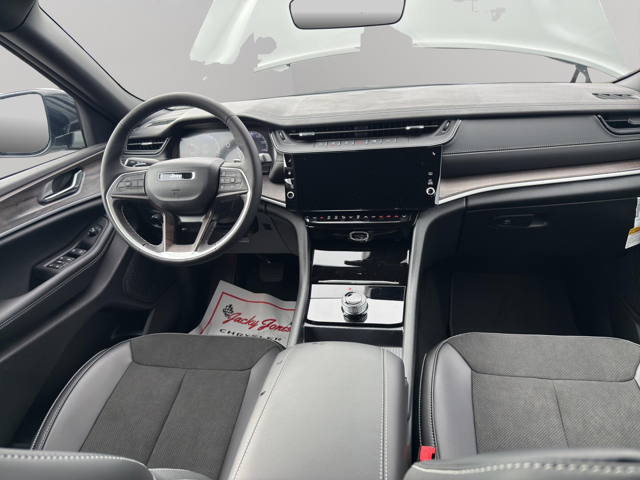 New 2027 Jeep Grand Cherokee SUV