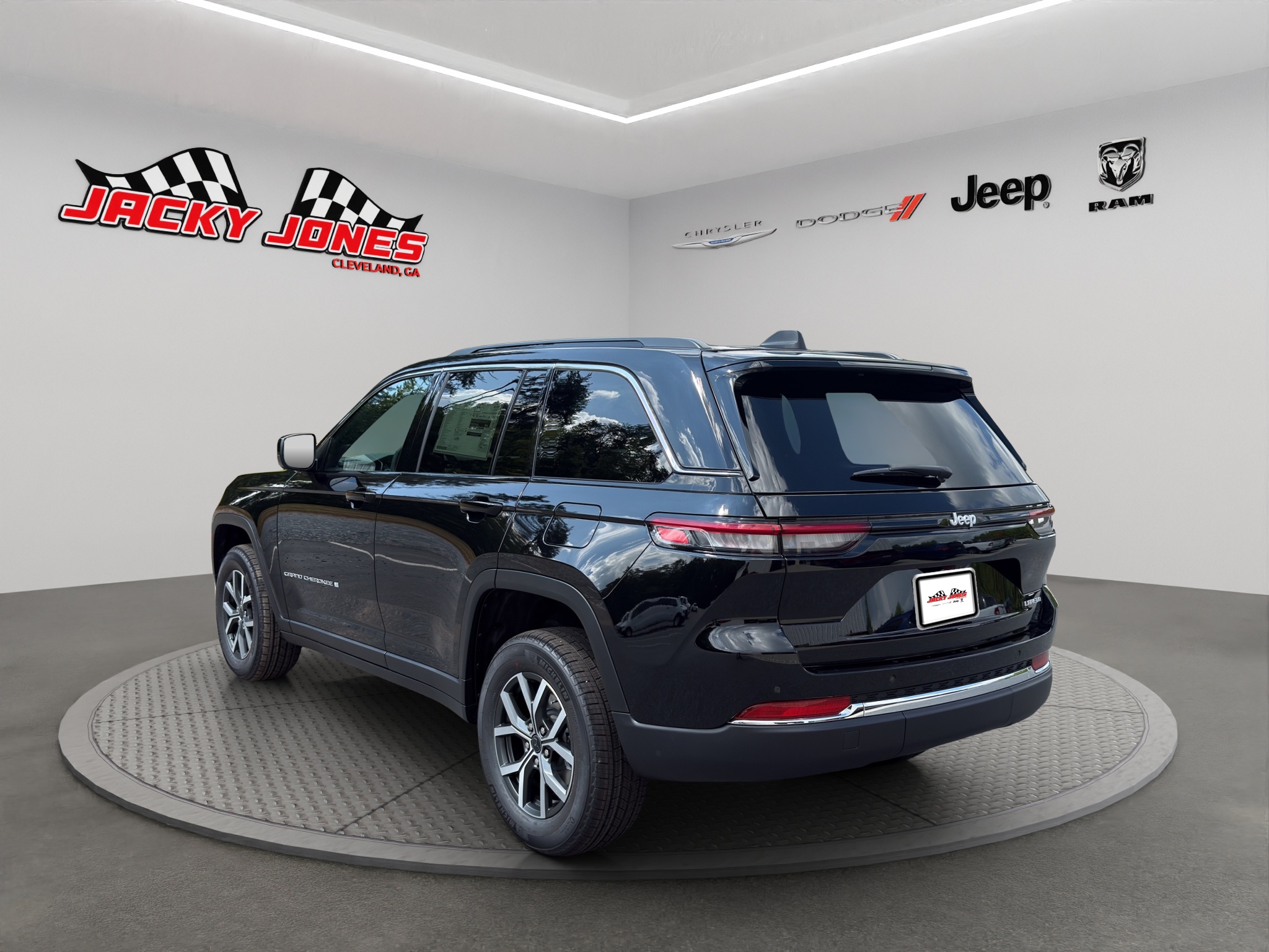 New 2027 Jeep Grand Cherokee SUV