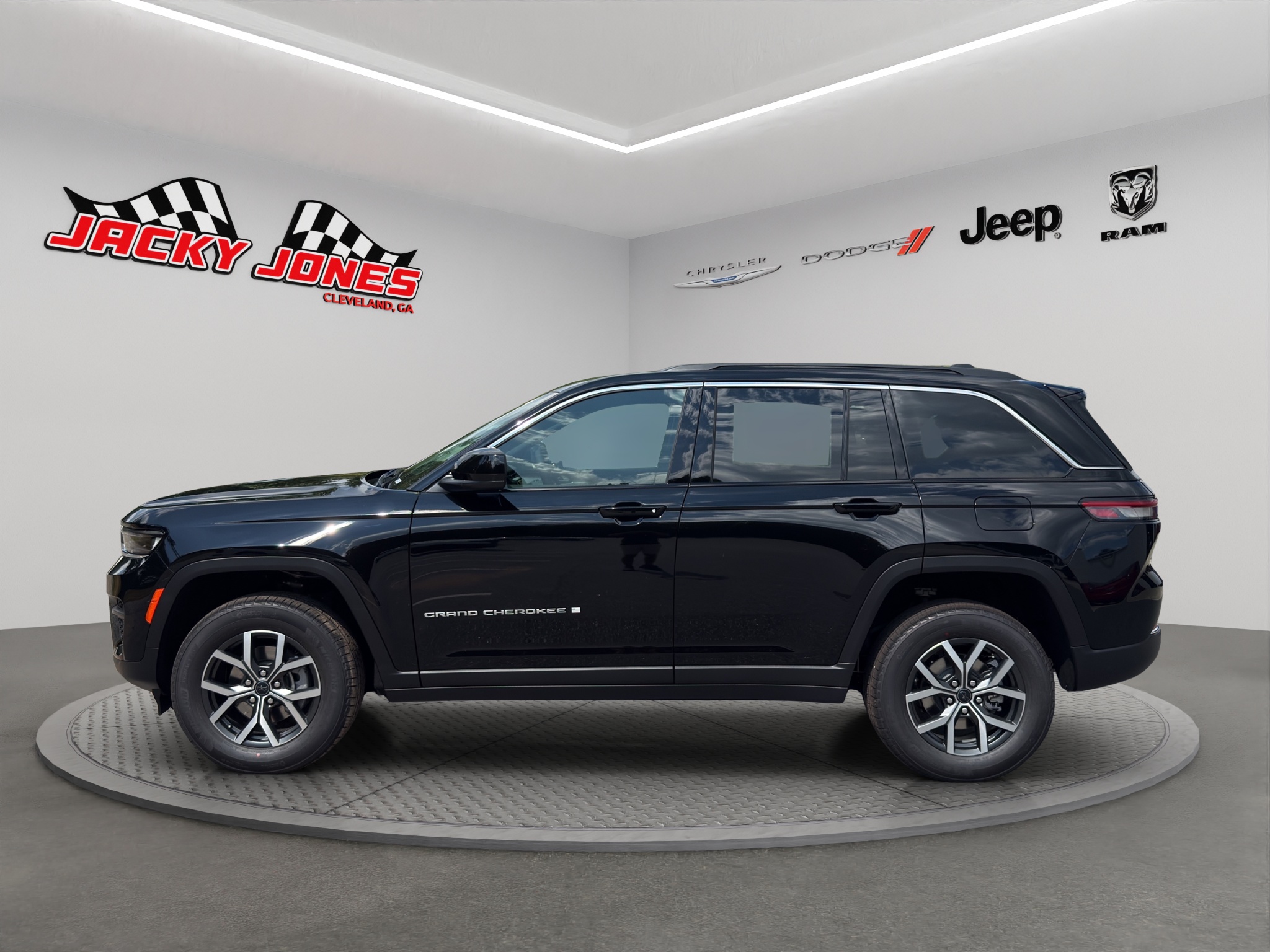 New 2027 Jeep Grand Cherokee SUV