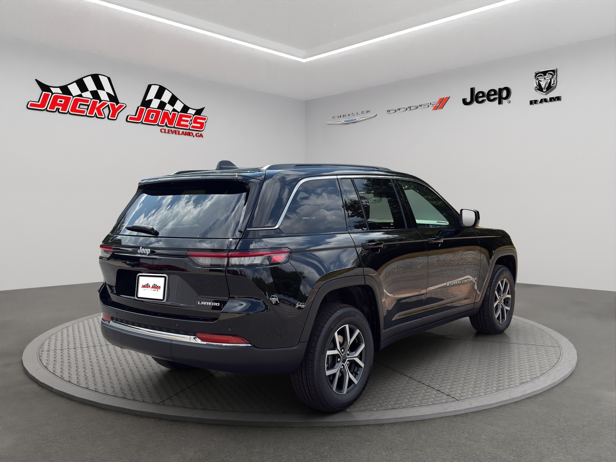 New 2027 Jeep Grand Cherokee SUV