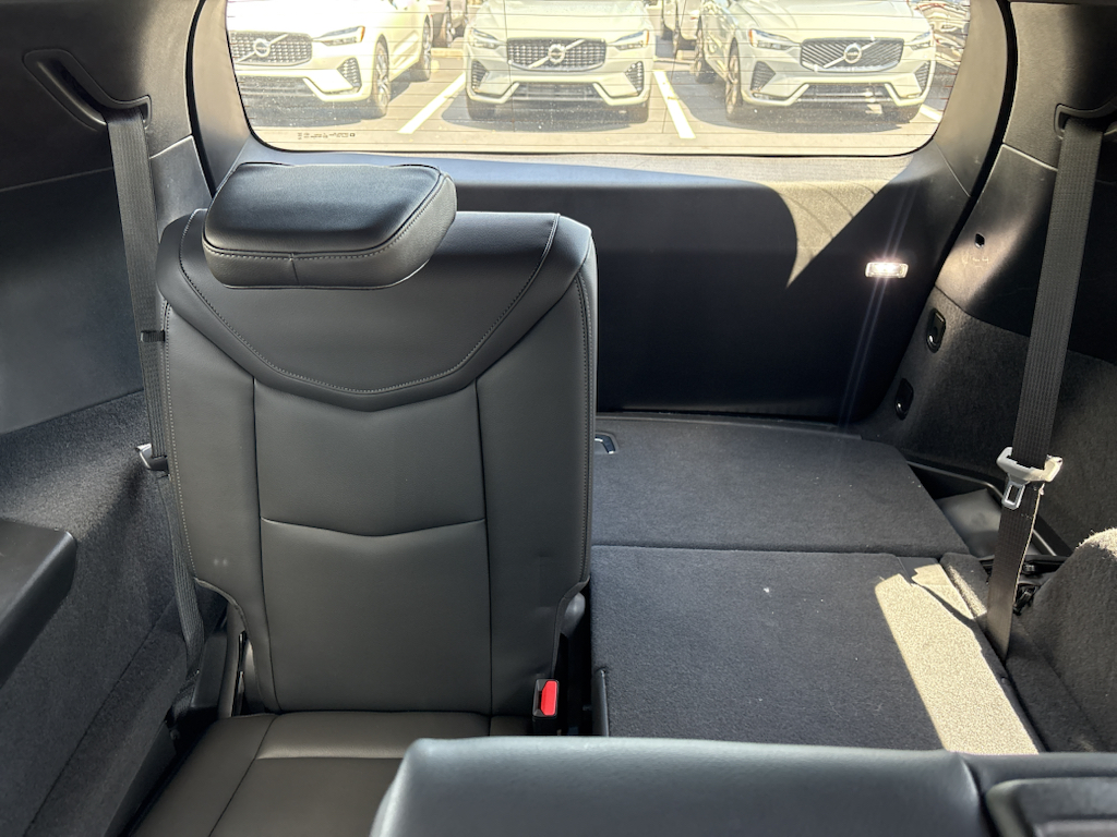 2025 Argent Silver Metallic Cadillac XT6 FWD Luxury FWD SUV