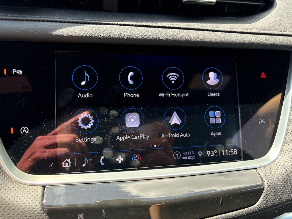 2025 Argent Silver Metallic Cadillac XT6 FWD Luxury FWD SUV