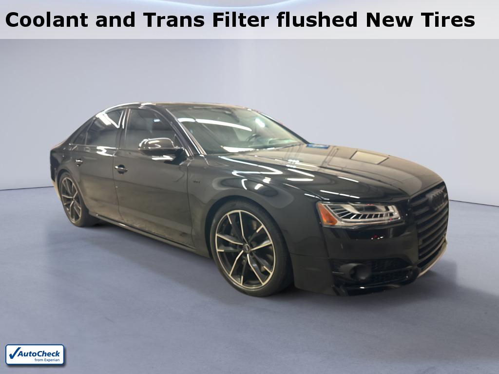 2017 Audi S8 quattro Plus