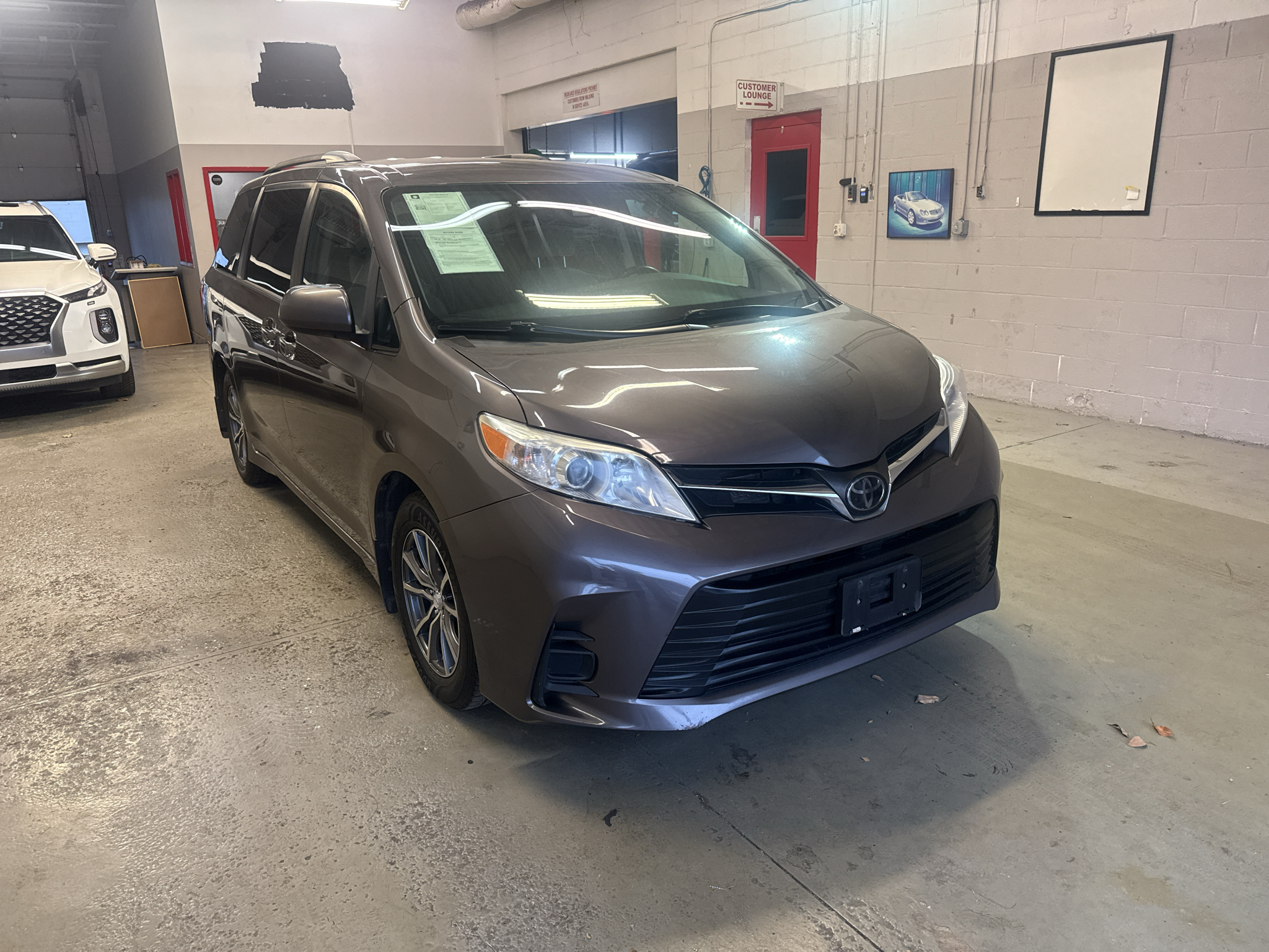 2020 Toyota Sienna E grade
