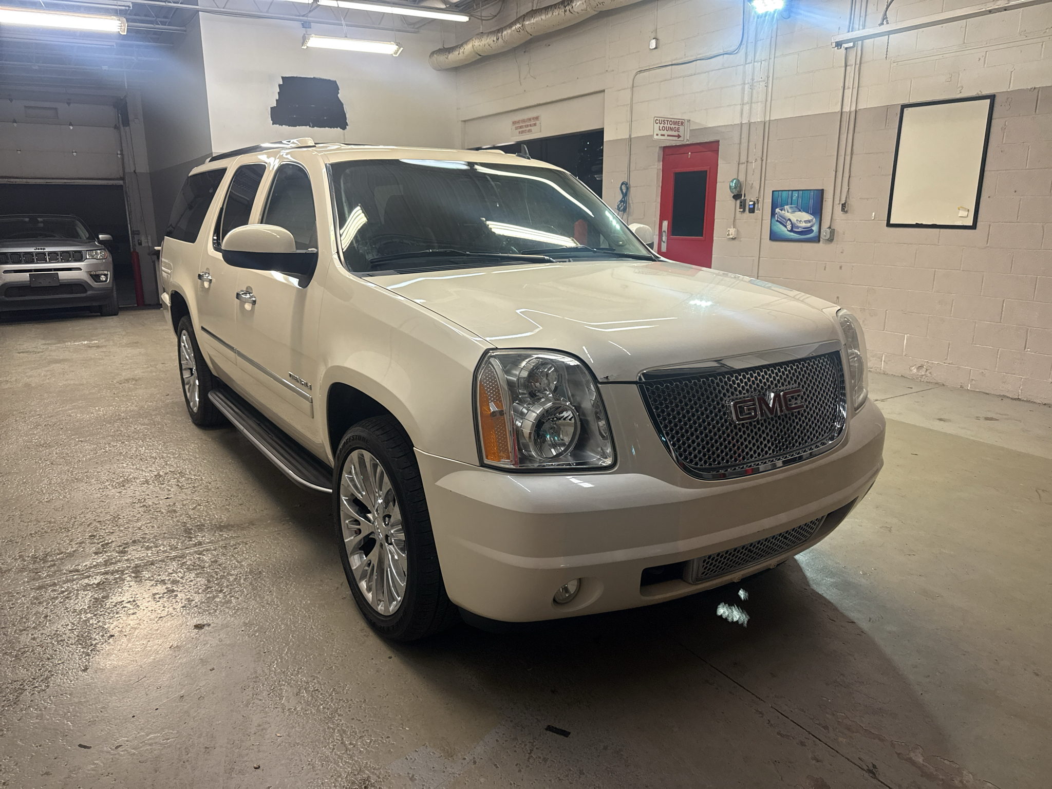 2013 GMC Yukon XL Denali XL