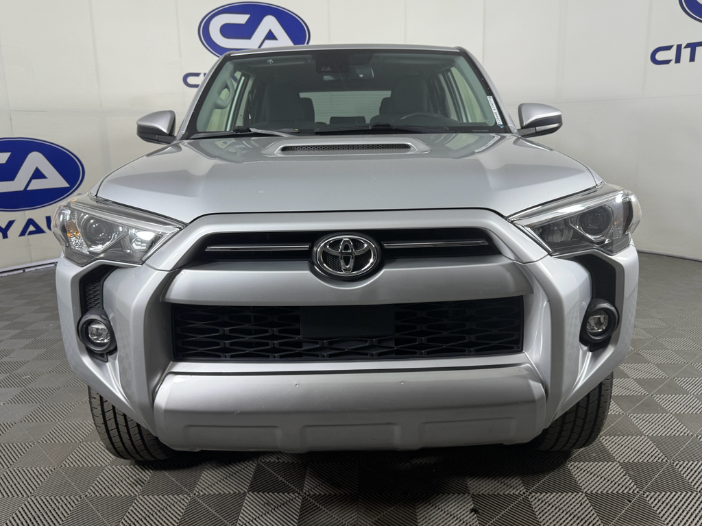 2021 Toyota 4Runner TRD photo 2