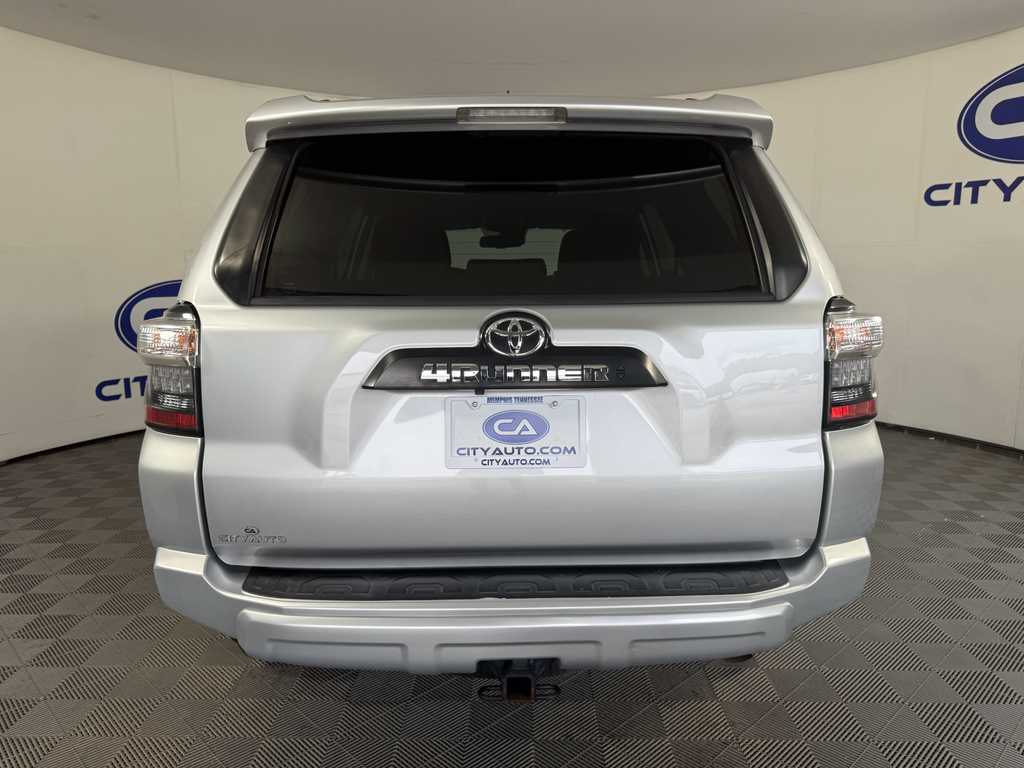 2021 Toyota 4Runner TRD photo 4