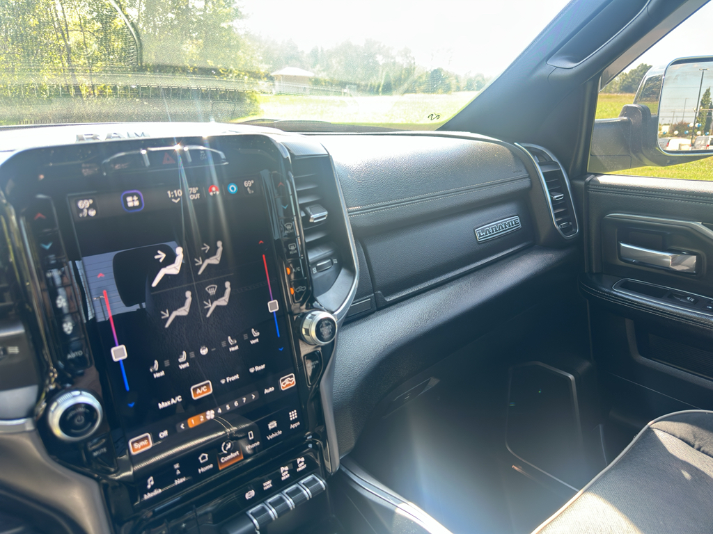 2022 Ram 2500 Laramie photo 11
