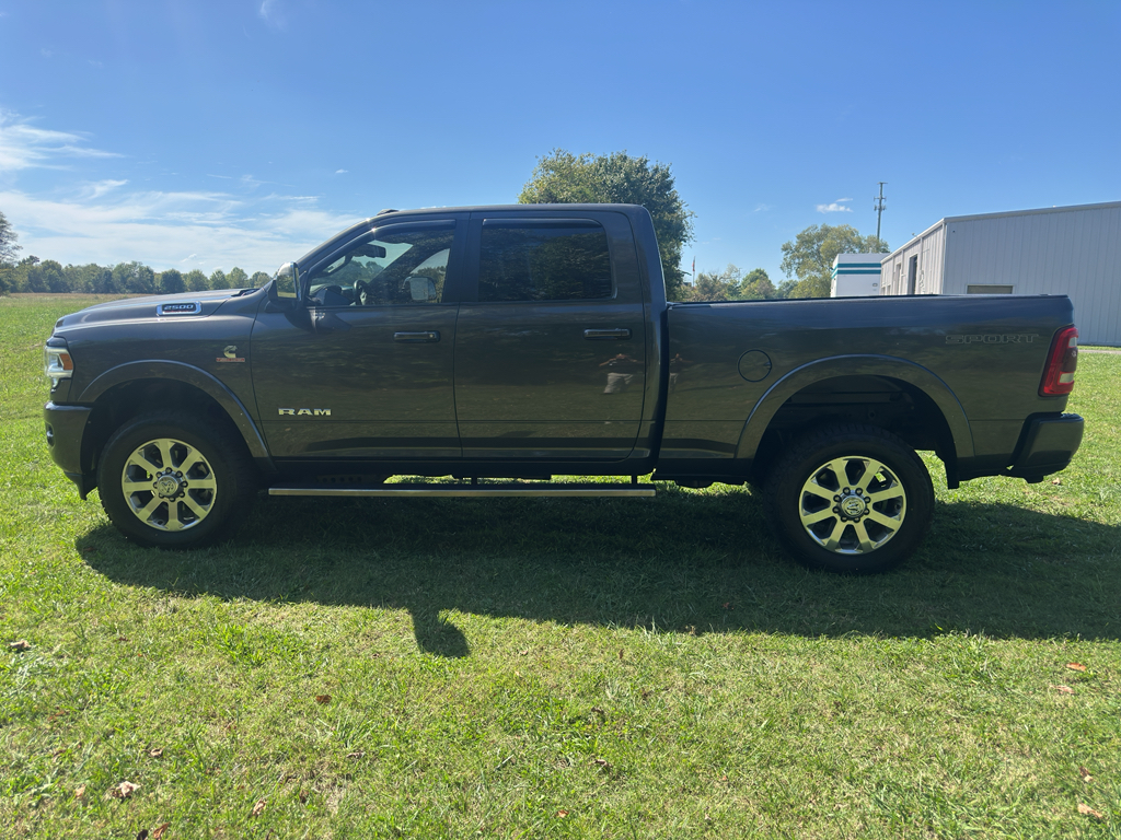 2022 Ram 2500 Laramie photo 8