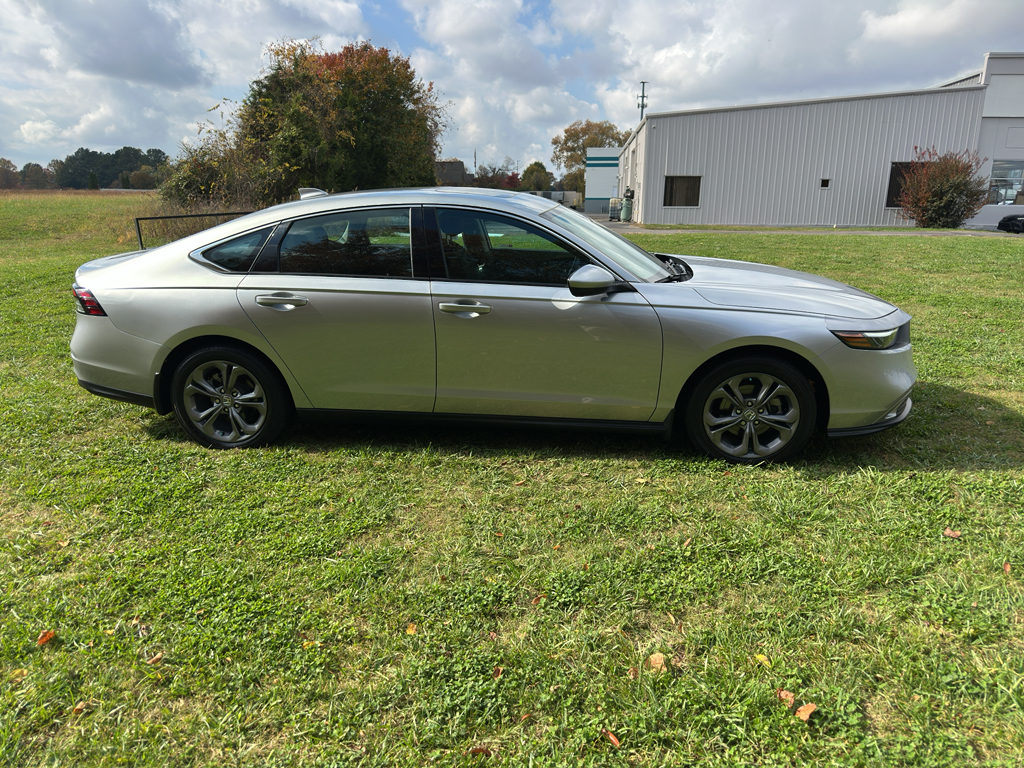 2024 Honda Accord EX photo 4