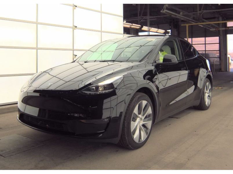 2023 Tesla Model Y Long Range's photo
