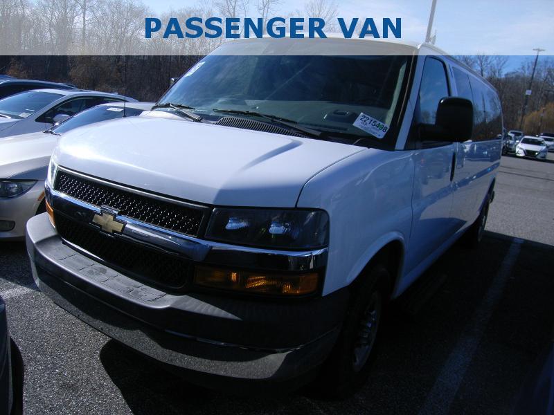 2020 Chevrolet Express Passenger LT's photo