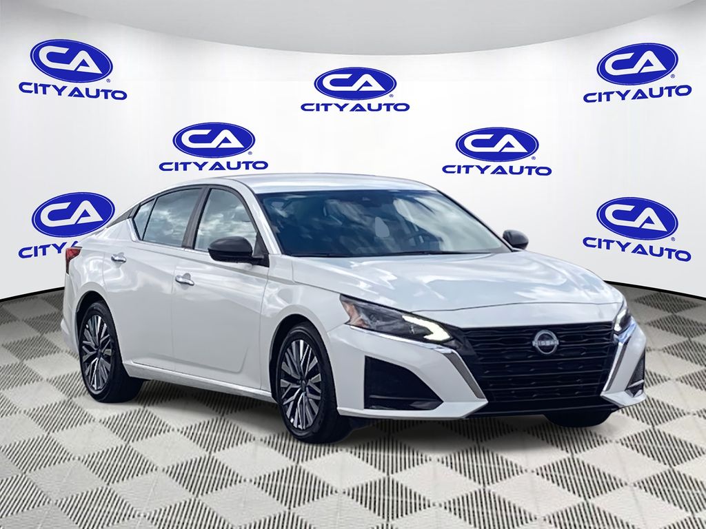 2025 Nissan Altima SV