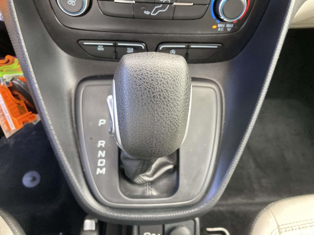 2023 Ford Transit Connect XLT - Photo 24