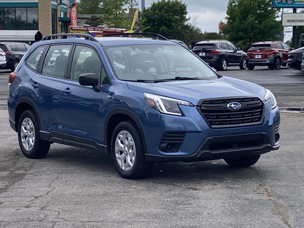 2023 Subaru Forester Base