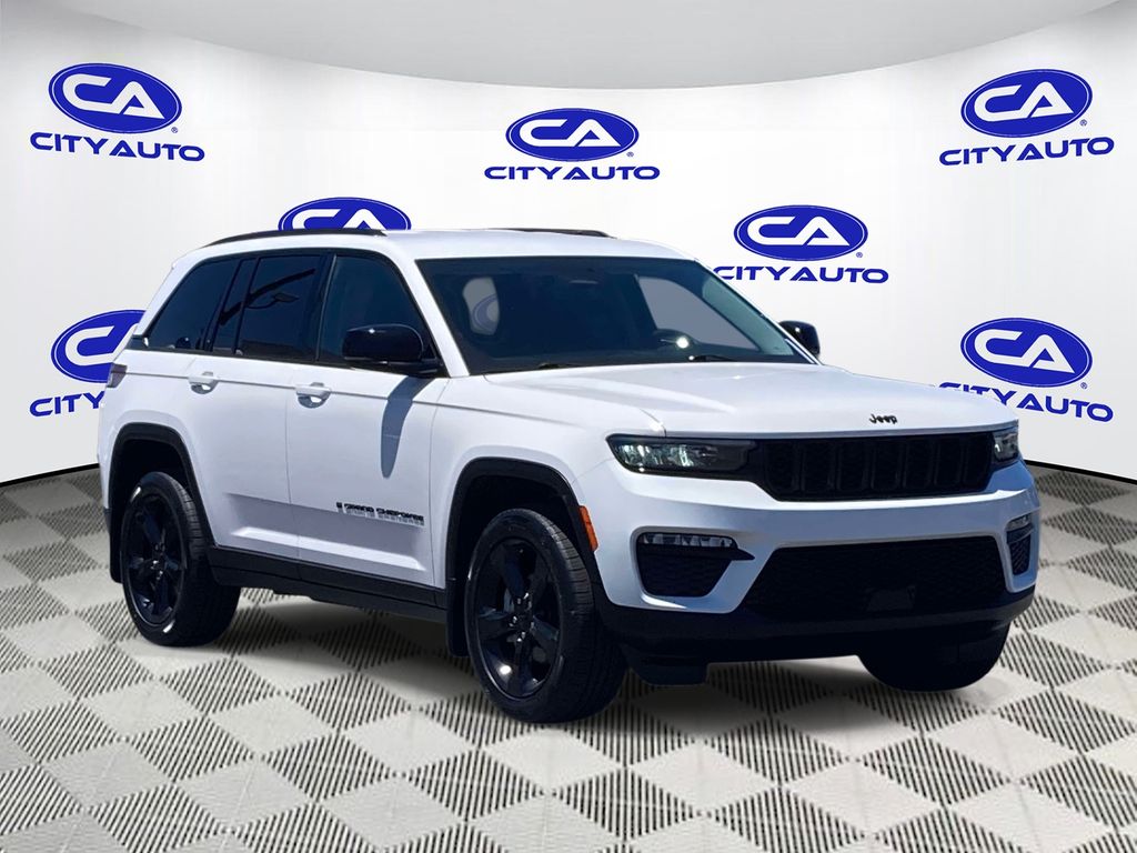 2023 Jeep Grand Cherokee Limited 4x4's photo