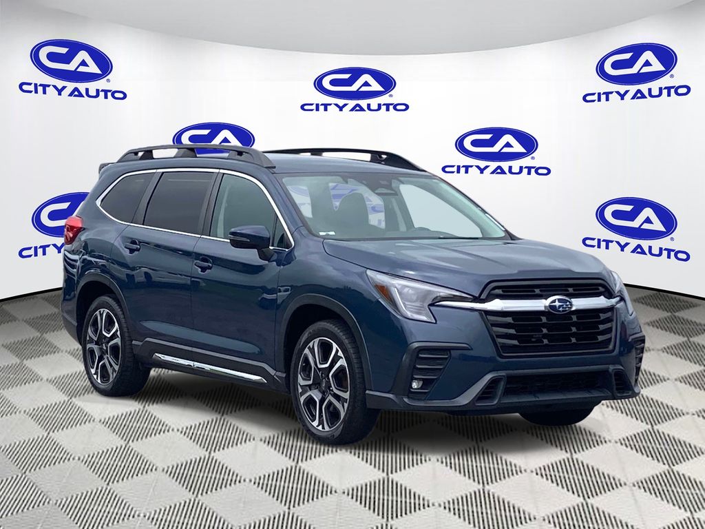 2023 Subaru Ascent Limited 7 Passenger's photo