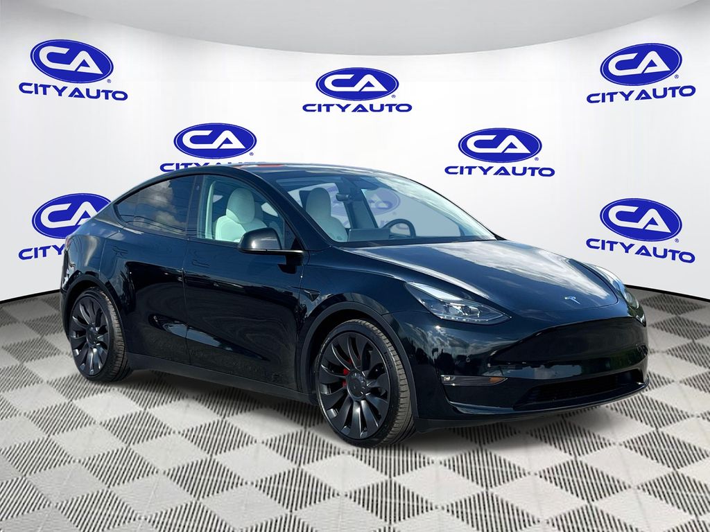 2022 Tesla Model Y Performance Dual Motor All-Wheel Drive's photo