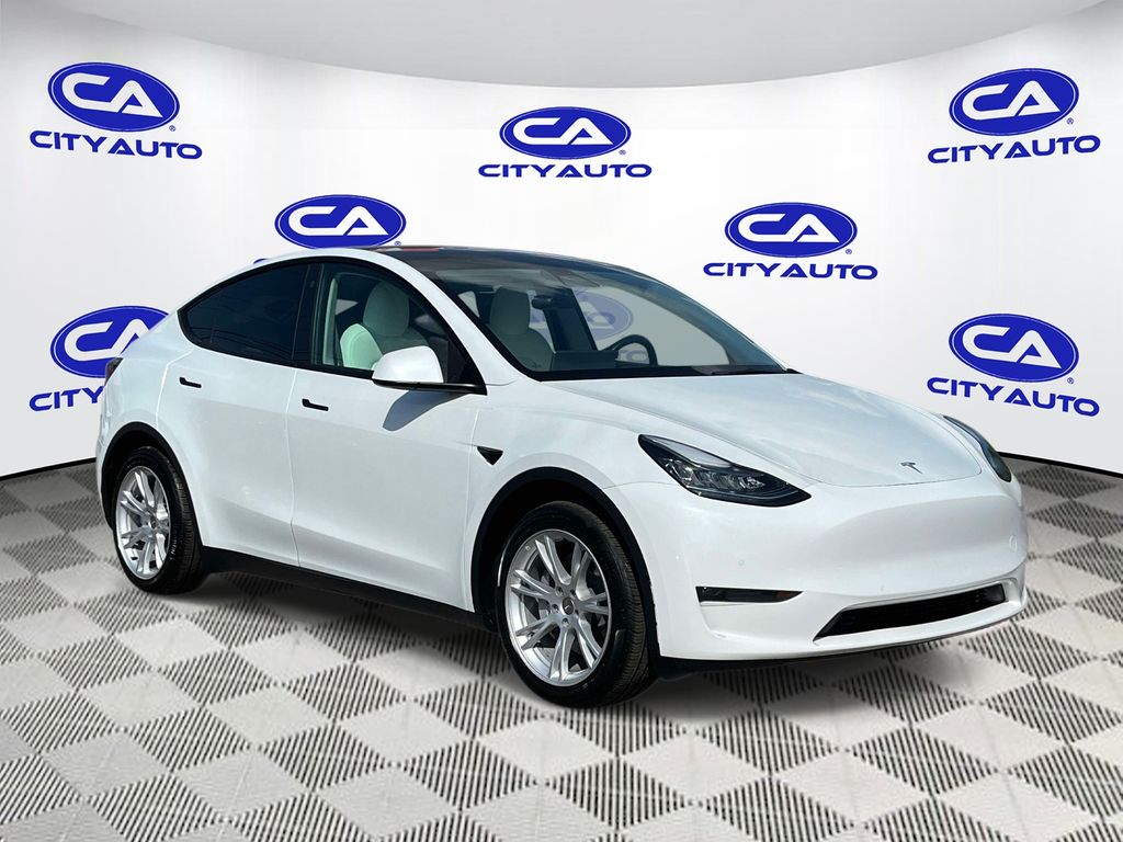2021 Tesla Model Y Long Range Dual Motor All-Wheel Drive's photo