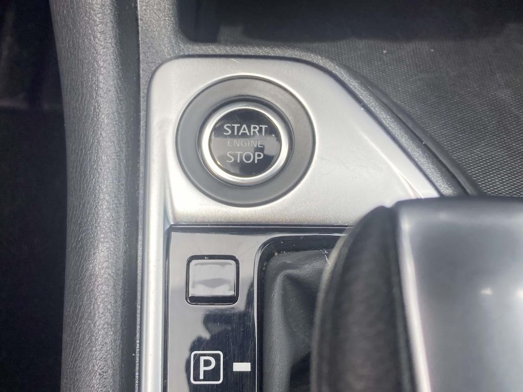 2025 Nissan Sentra SV - Photo 24