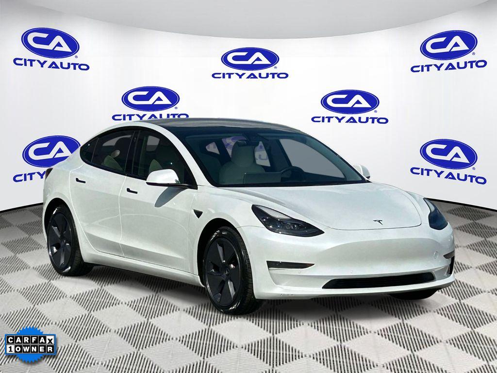 2022 Tesla Model 3 Long Range Dual Motor All-Wheel Drive's photo