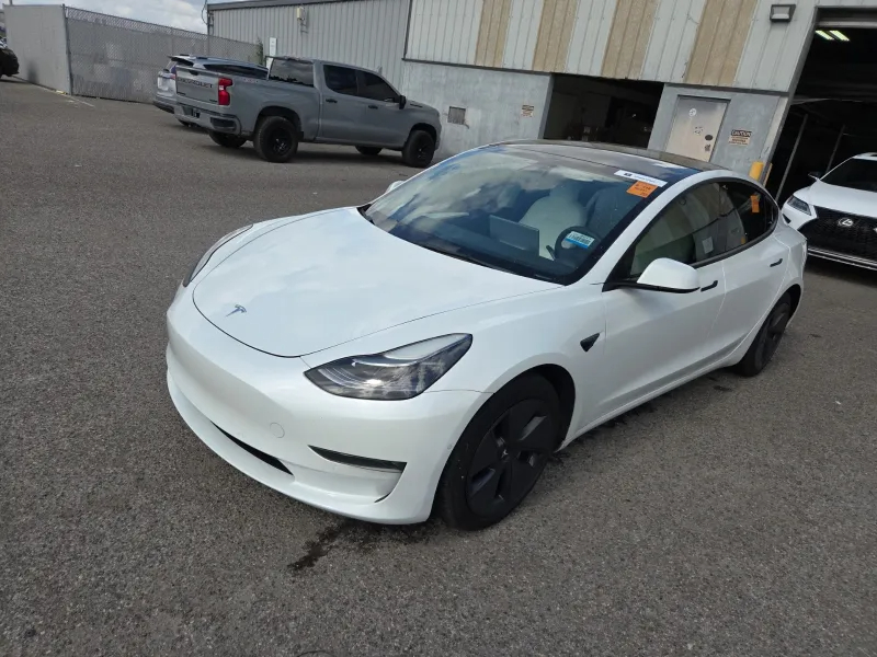 2022 Tesla Model 3 Long Range Dual Motor All-Wheel Drive's photo