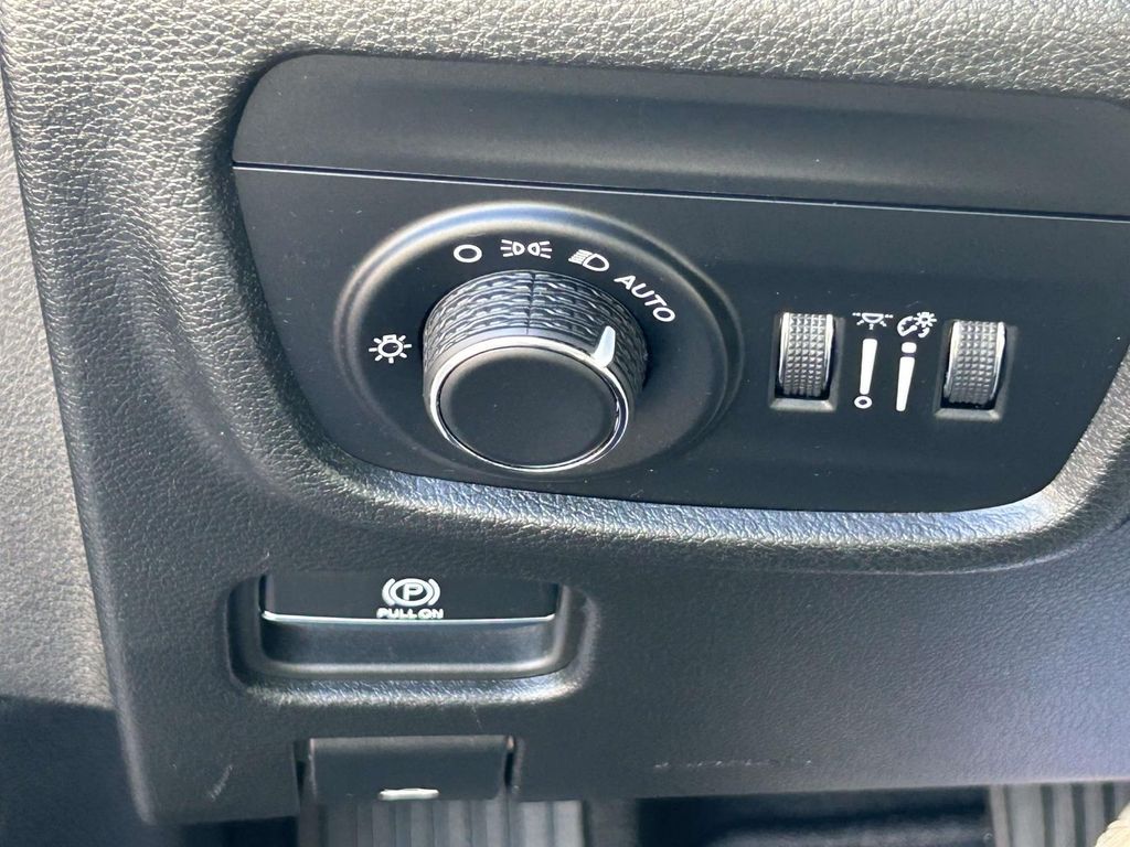 Used 2023 Jeep Grand Cherokee L SUV