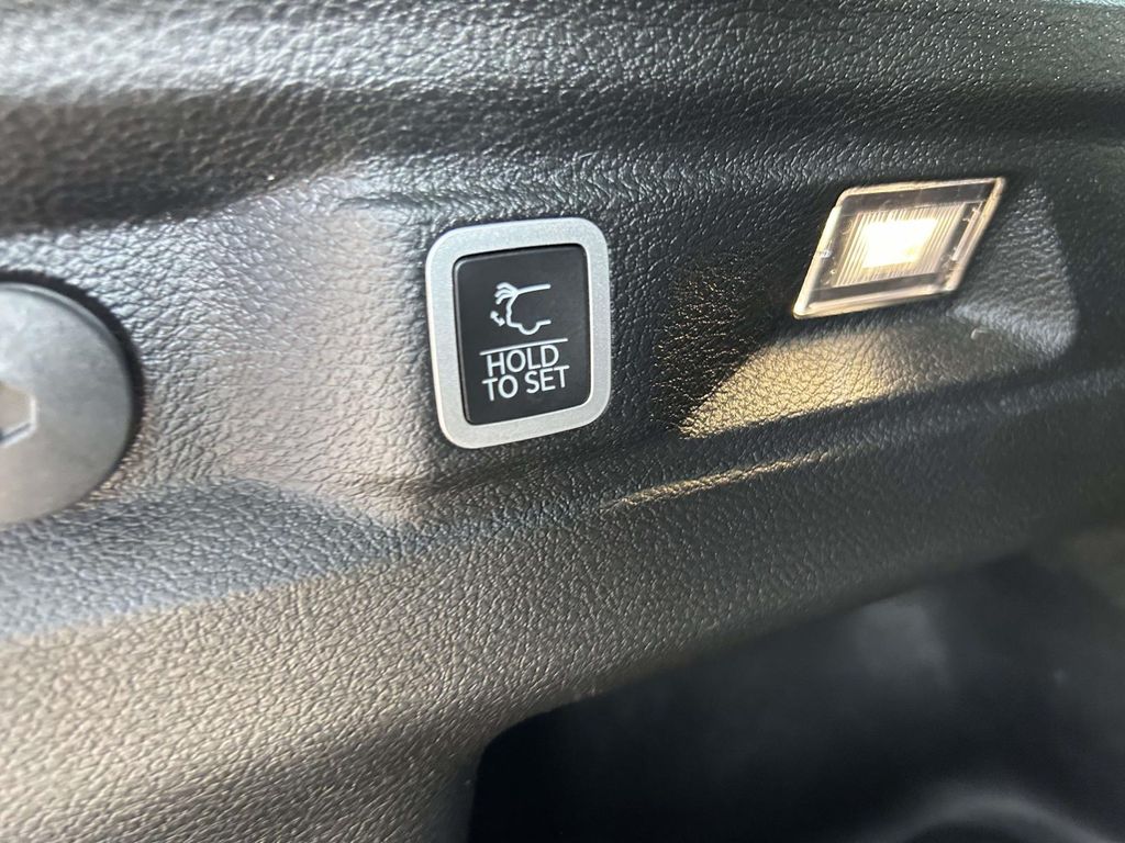 Used 2023 Jeep Grand Cherokee L SUV