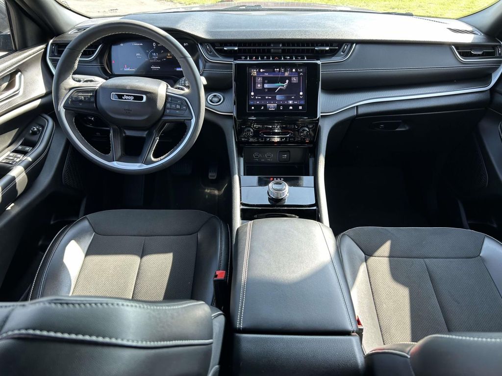 Used 2023 Jeep Grand Cherokee L SUV