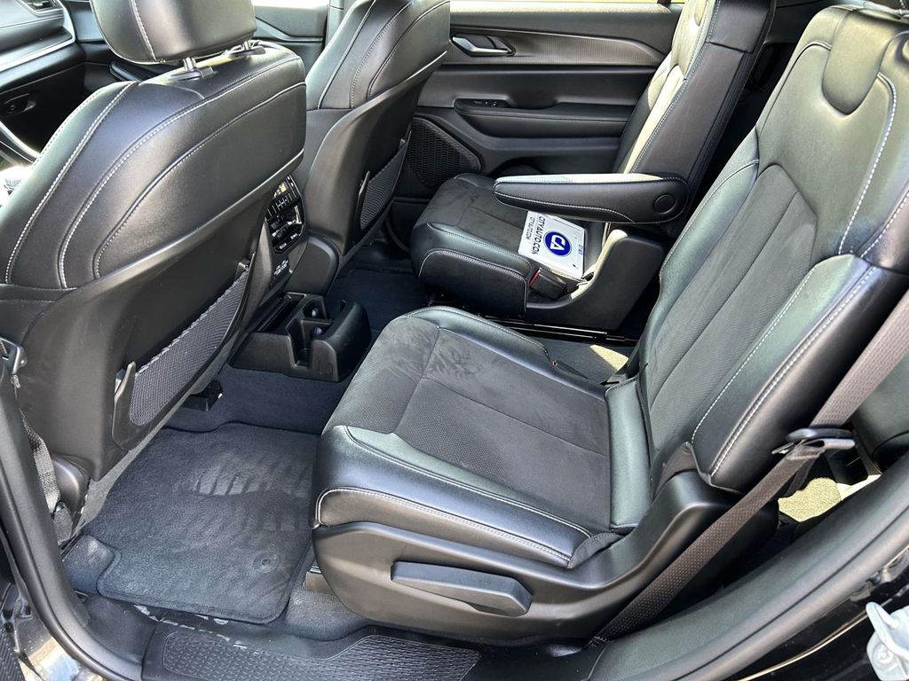 Used 2023 Jeep Grand Cherokee L SUV