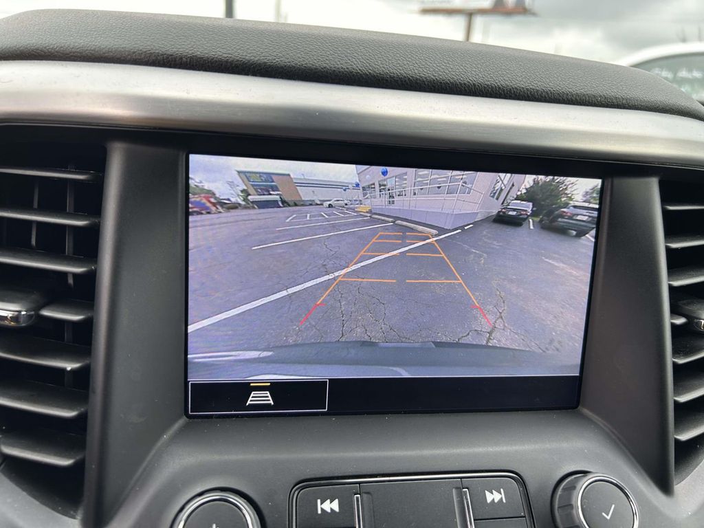 Used 2023 GMC Acadia SUV