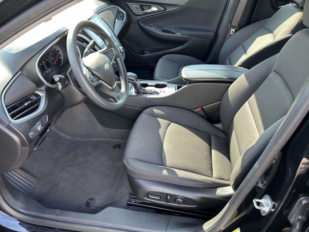 Used 2024 Chevrolet Malibu Sedan