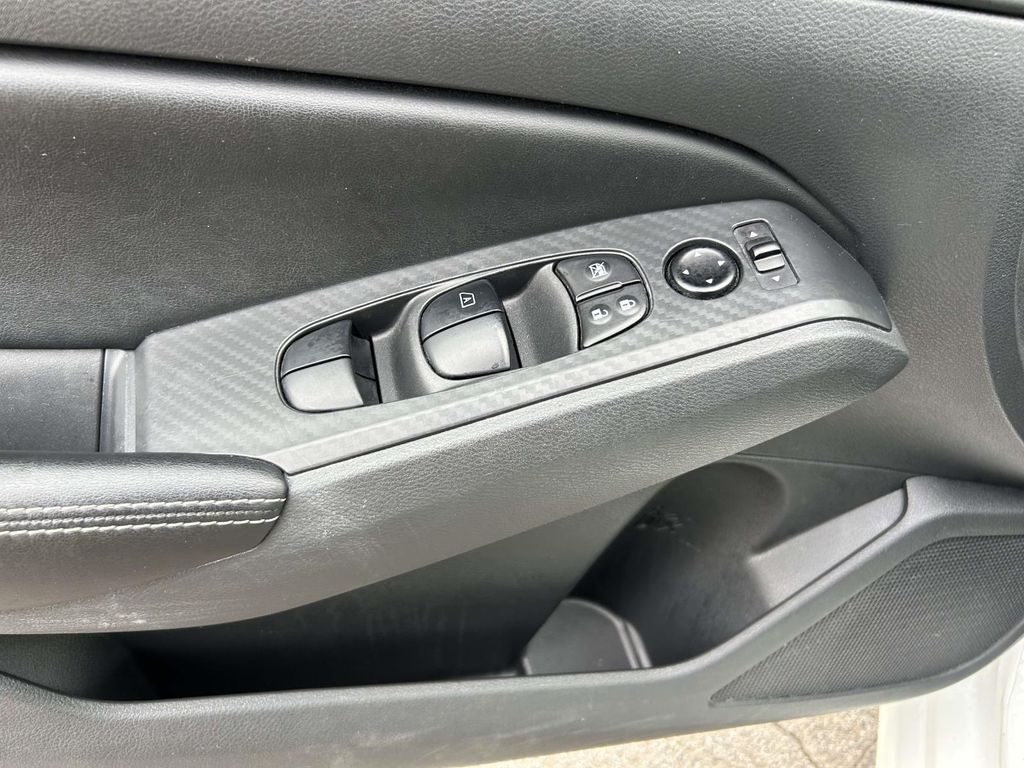 Used 2025 Nissan Altima Sedan