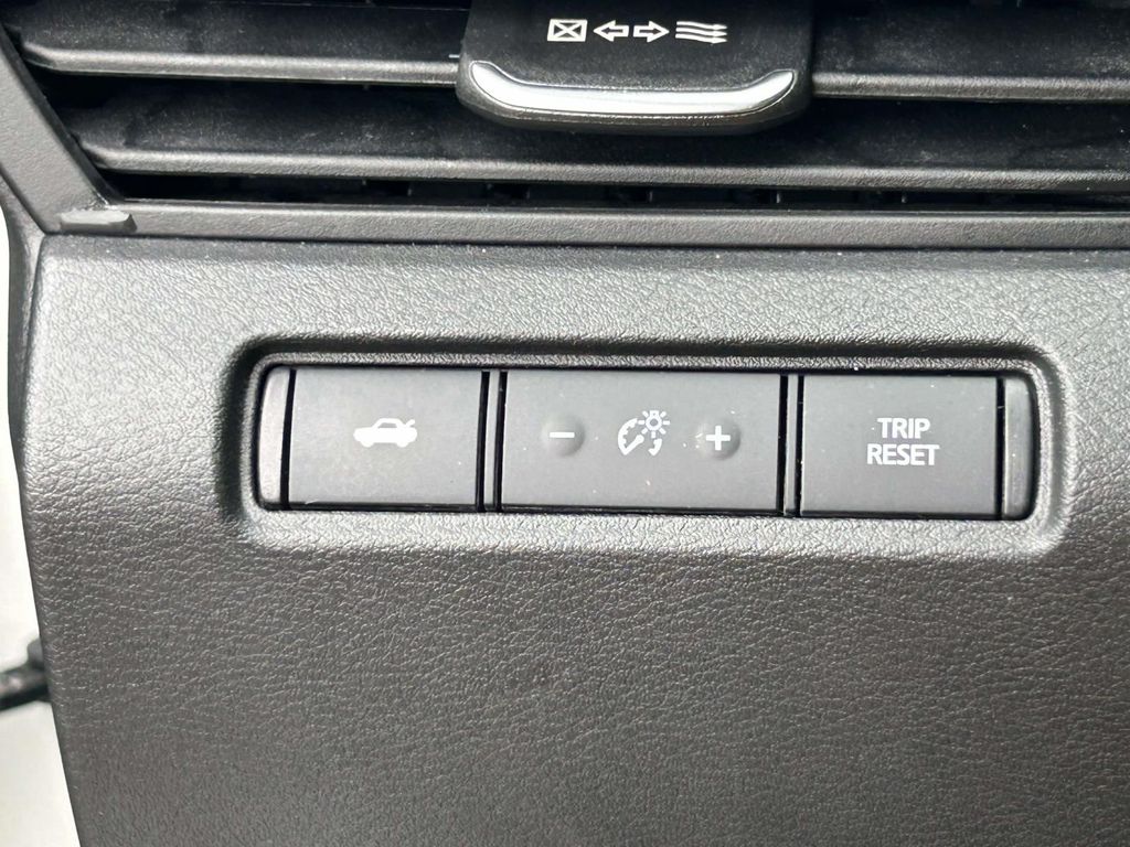 Used 2025 Nissan Altima Sedan
