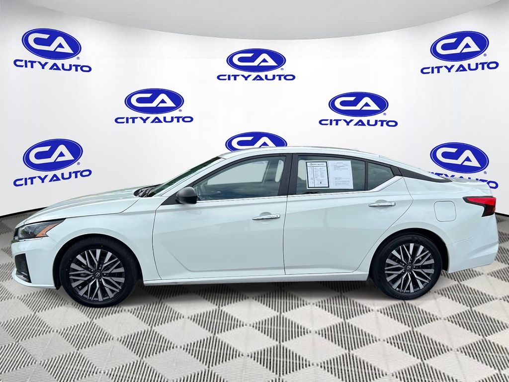 Used 2025 Nissan Altima Sedan