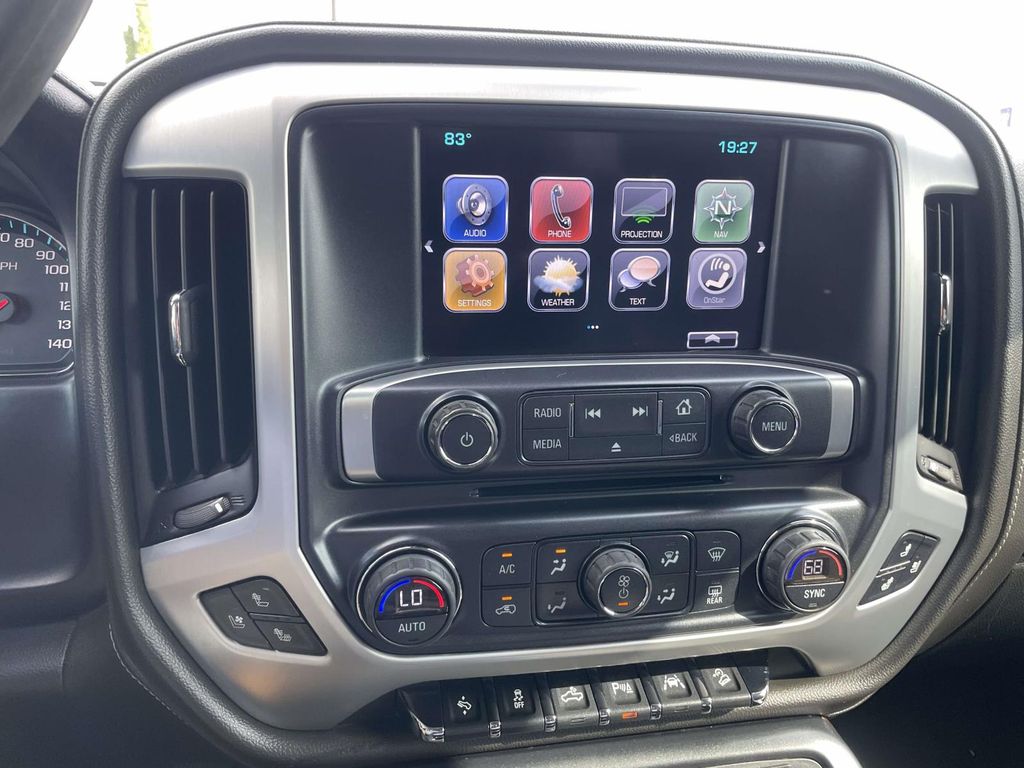 Vehicle photo 31