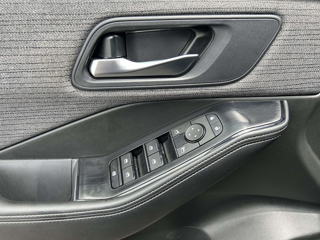 Used 2023 Nissan Rogue SUV