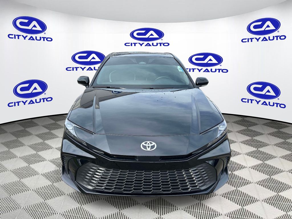 Vehicle photo 10
