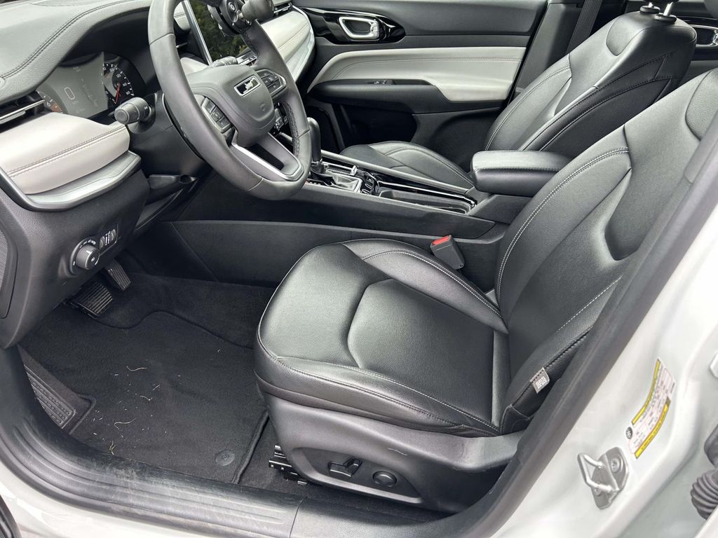 Used 2025 Jeep Compass SUV